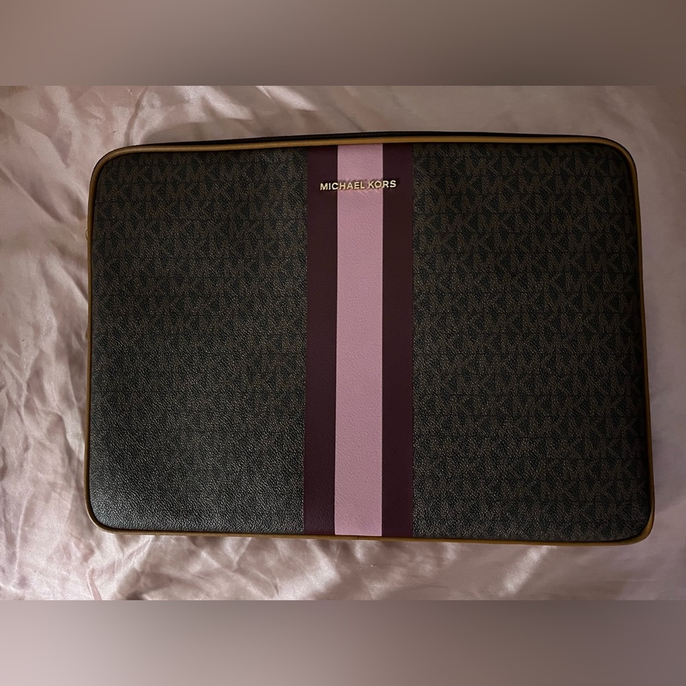 New Michael Kors laptop case